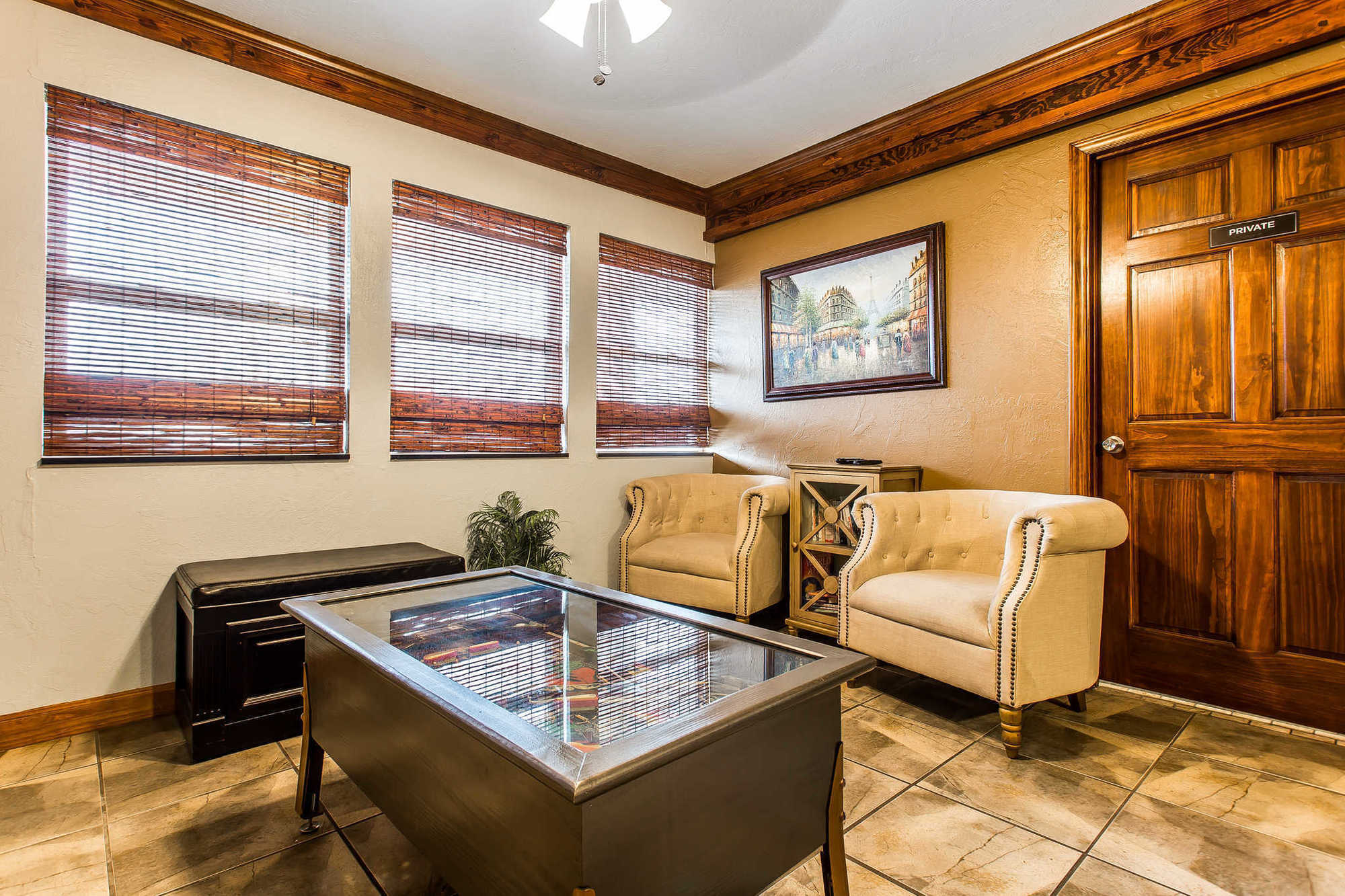 Rodeway Inn & Suites נאגס הד מראה פנימי תמונה