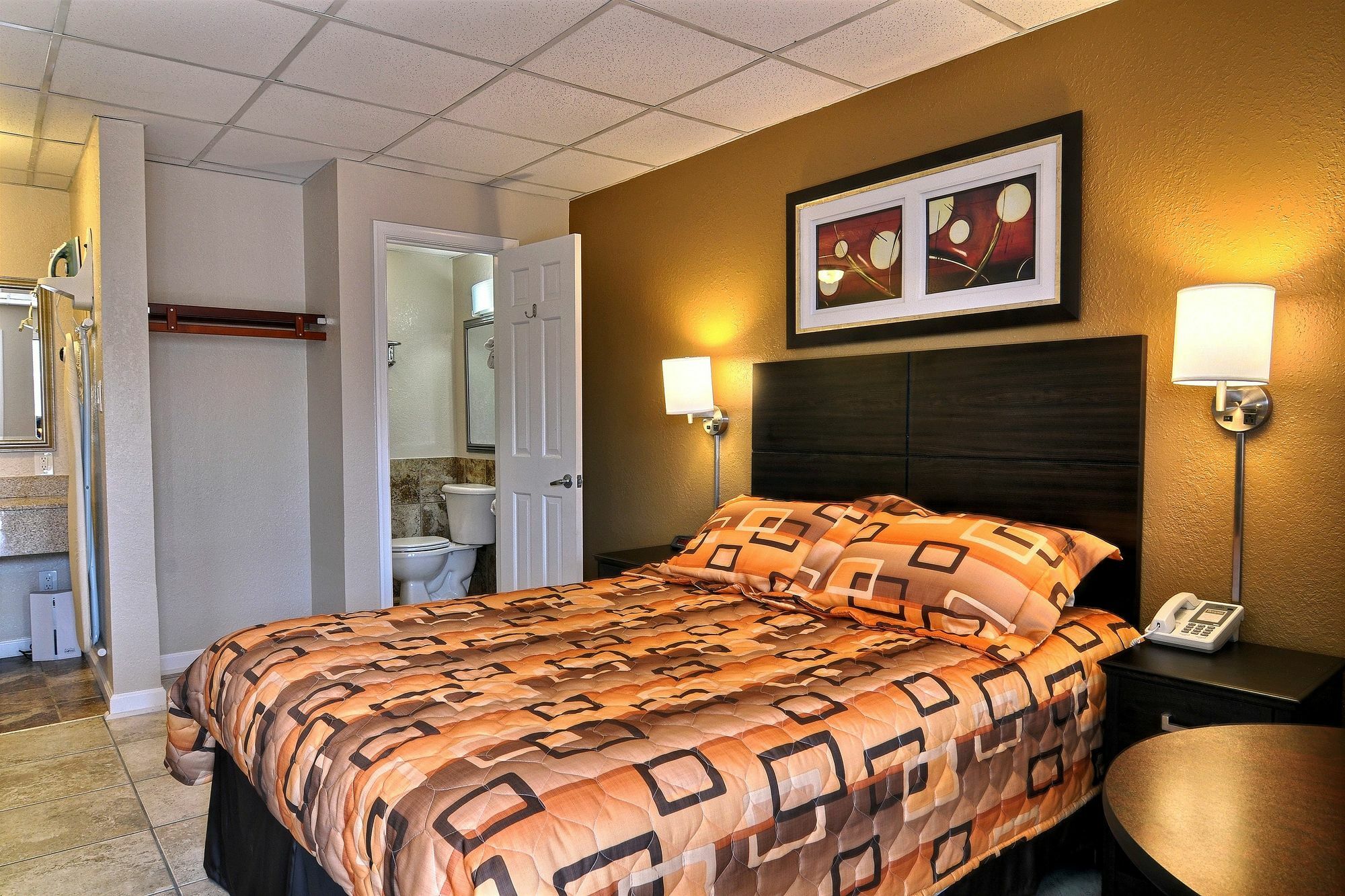 Rodeway Inn & Suites נאגס הד מראה חיצוני תמונה